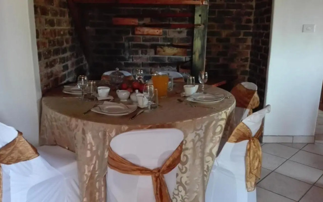 Hamba Kancane Ma-Africa Guest House