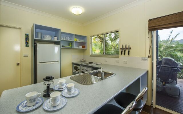 Manyana 3 Opalia Court