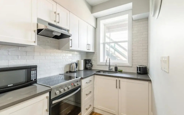 Designed 1BR Apartment 3