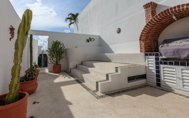 Condo Cristina by Riviera Rentals