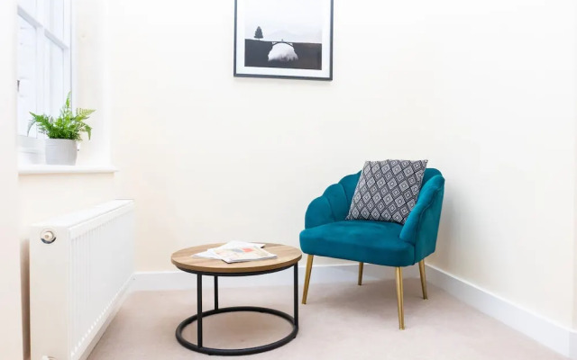 Suite on the High Street