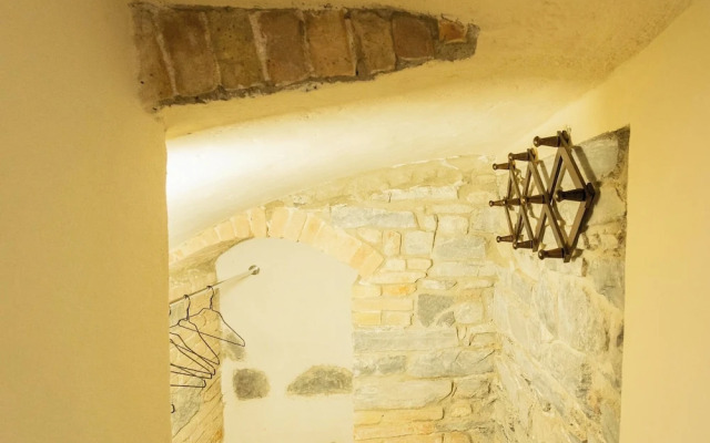 Romantic Escape City Centre With Jacuzzi & Parking