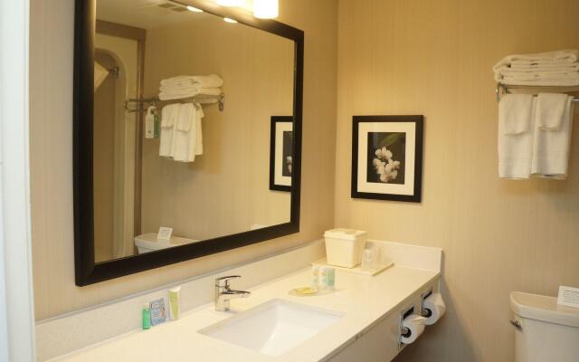 Quality Inn Airport West