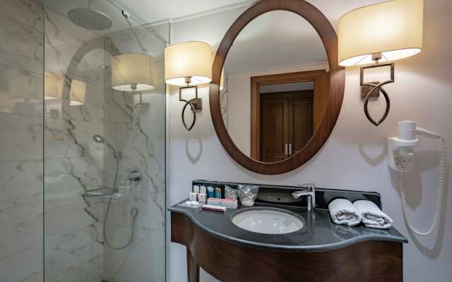 Royal Teos Thermal Resort Clinic & Spa - Halal Hotel