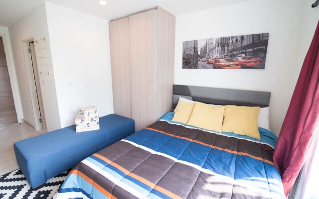 Apartment BTS On Nut, Convenience Store Nearby (bkmono8)