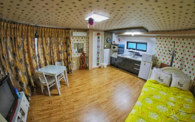 Seosan Solchang Pension