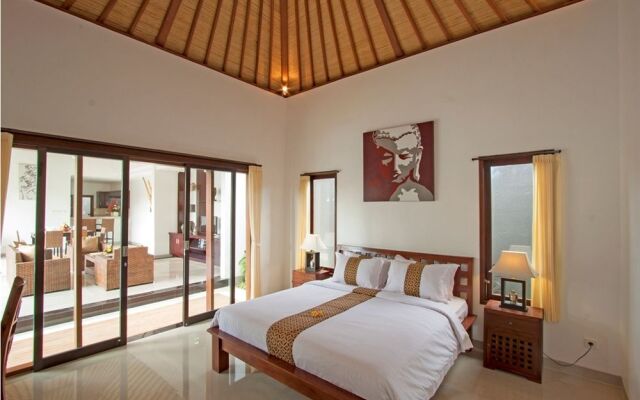 Villa Biru