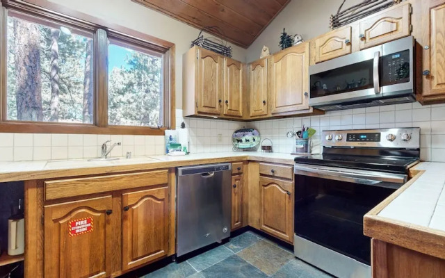 Winterset #33 3 Bedroom Condo