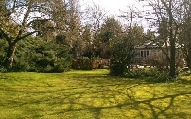 Orchard Pond Bed & Breakfast