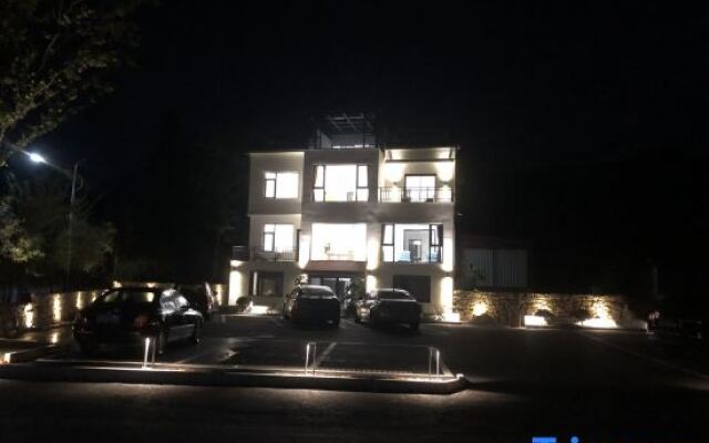 Yixing Xiaolou Zhangyuan B & B