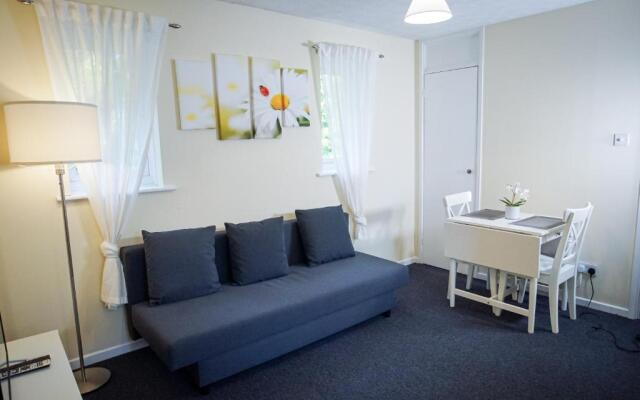 Central studio in quiet area