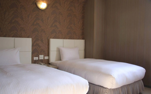 Just Enjoy Business Hotel