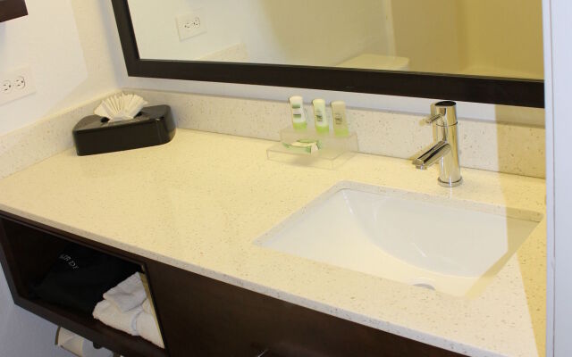 Country Inn & Suites by Radisson, Romeoville, IL