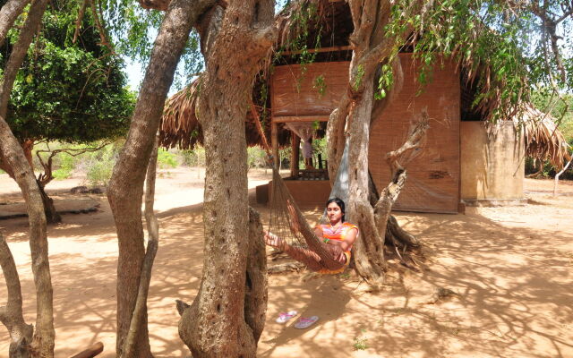 Back of Beyond - Safari Lodge Yala