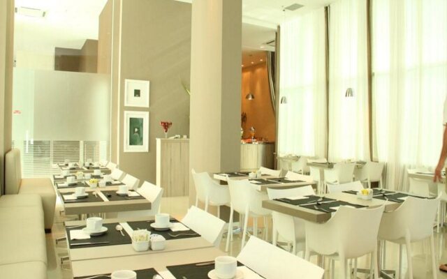 Promenade Verano Stay