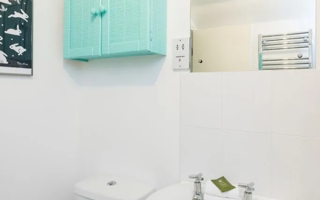 Welcoming and comfortable 1BR in South London
