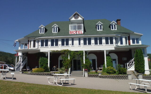 hotelImage