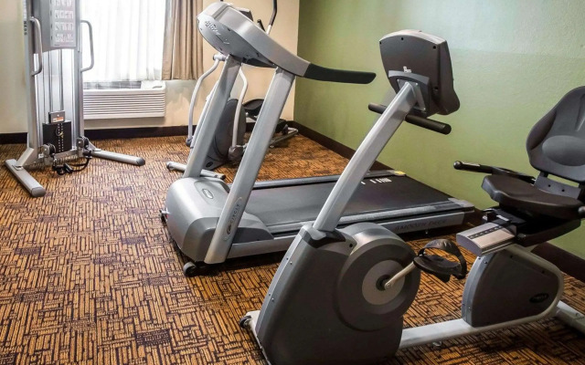 Quality Inn Chesterton near Indiana Dunes National Park I-94