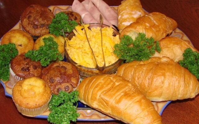 Birds of paradise B&B