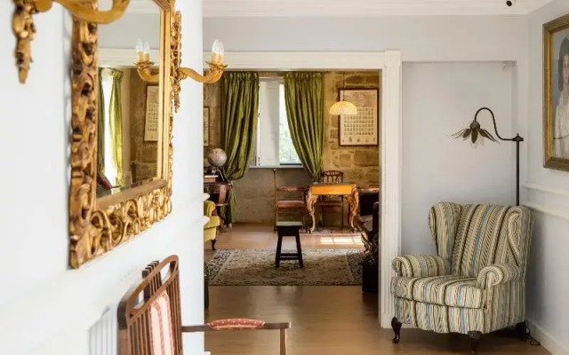 Solar Sampaio E Melo