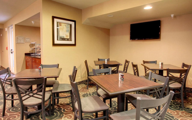 Red Roof Inn Charlestown