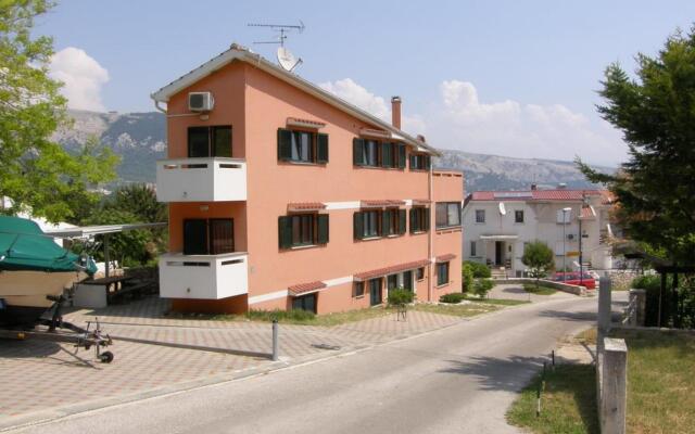 Pintar - One Bedroom