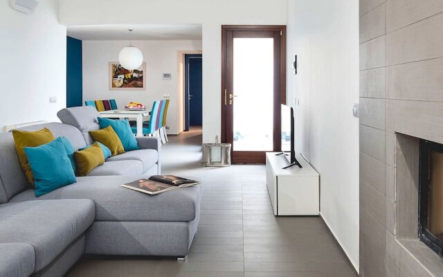 Holoiday Home in Cefalu With Terrace
