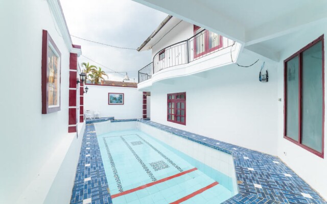 RedDoorz Syariah near Balai Kota Batu