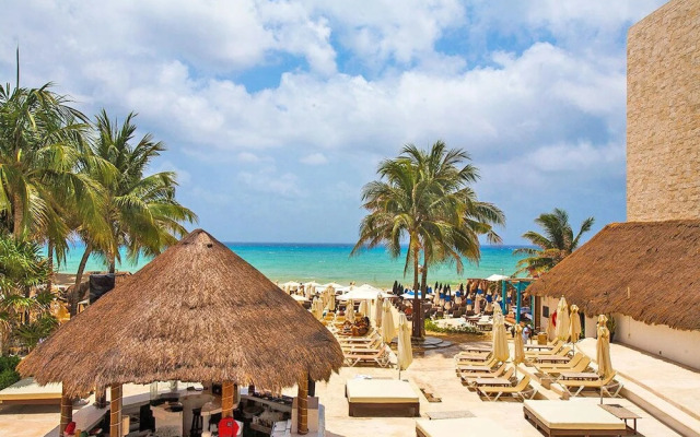 Aldea Thai 323 by PRP