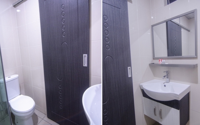 OYO 991 Mayfair Hotel