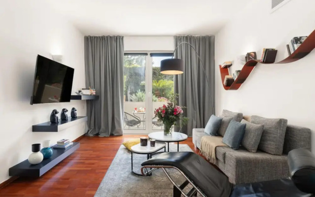 1BD Serene Calm Pool House