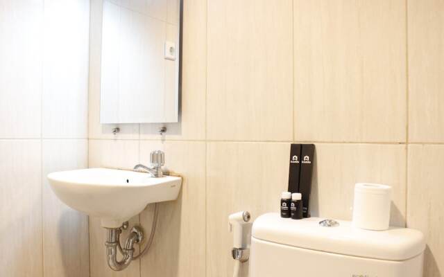 Trendy & Comfy Studio at Tamansari La Grande Apartment