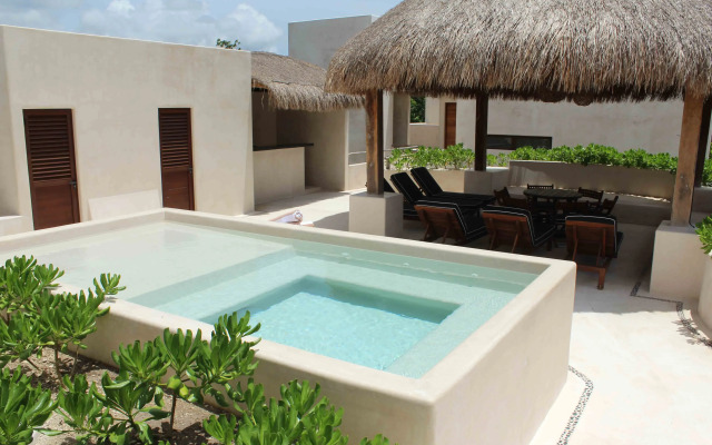 Niwa Tulum Luxury Suites