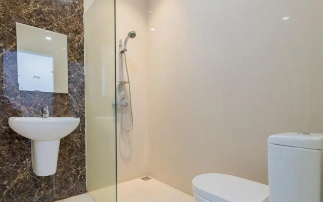 Sans Hotel Box Mansion Surabaya