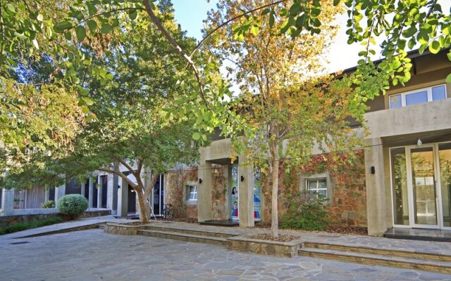 Suite 9 The Village