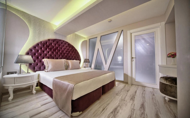 Demonti Otel