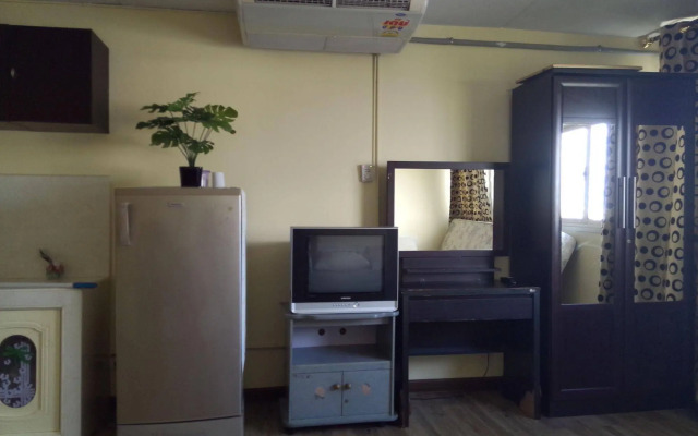 Muangthong Condo