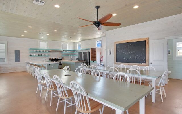 Beach Club Clubhouse 1