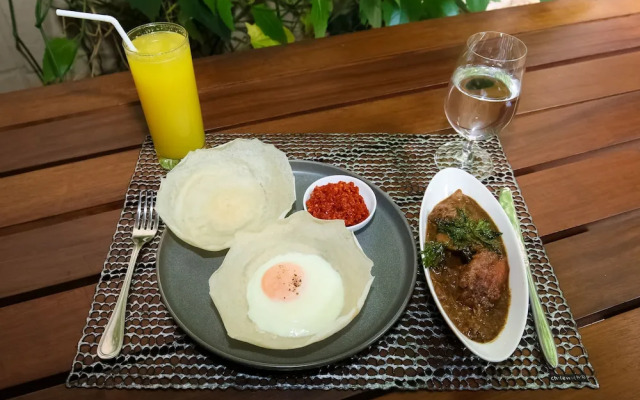 OYO 371 River Palace Hotel