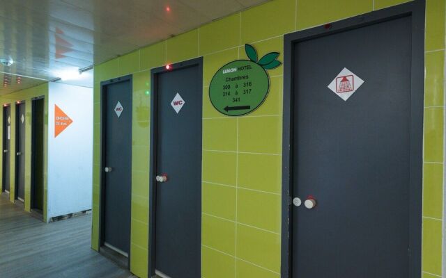 Lemon Hotel - Mery sur Oise/Cergy