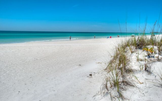 The Gulf Front Apartment 2