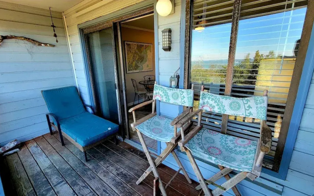 Beach Racquet B by Tybee Vacation Rentals
