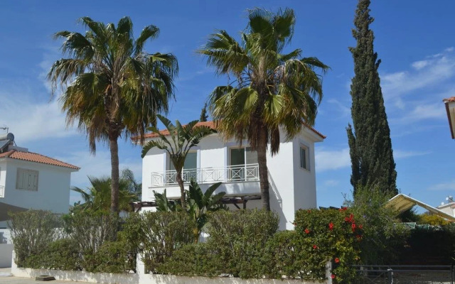 Yolanda Holiday Villa