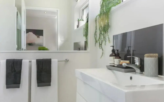 Cosy Studio in Manly's Eastern Hill