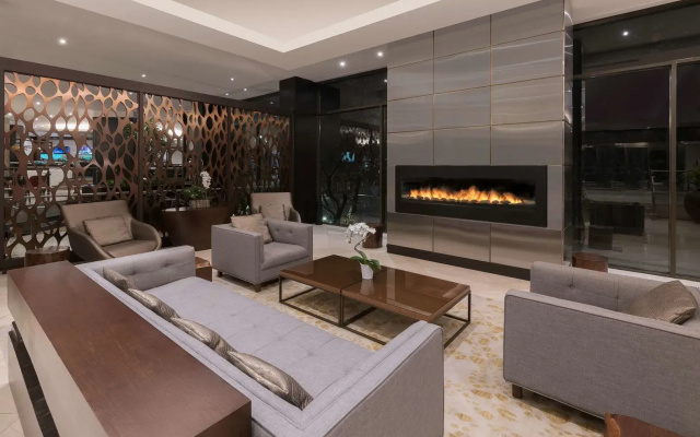 Crowne Plaza Toronto North York Hotel