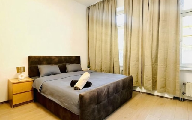 Cozy 3BR Apt for 6 Near to FAC Platz