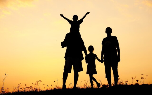 Carrick Plaza Suites & Apartments