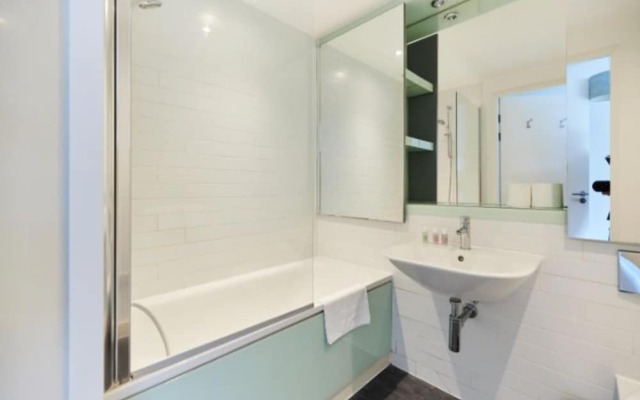 The Graham Park Hideout - Breathtaking 2bdr Flat With Balcony