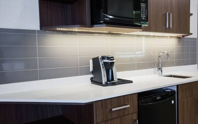 Holiday Inn Hotel & Suites Calgary South Conference Ctr