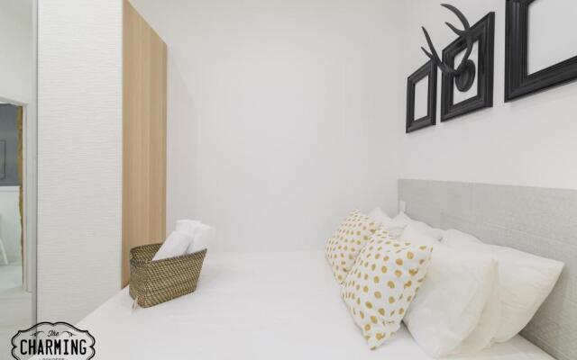 Charming Circo Price